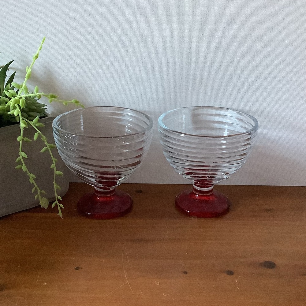Vintage Arc Swirl Red Pedestal Dessert/Parfait/Ice Cream Dishes